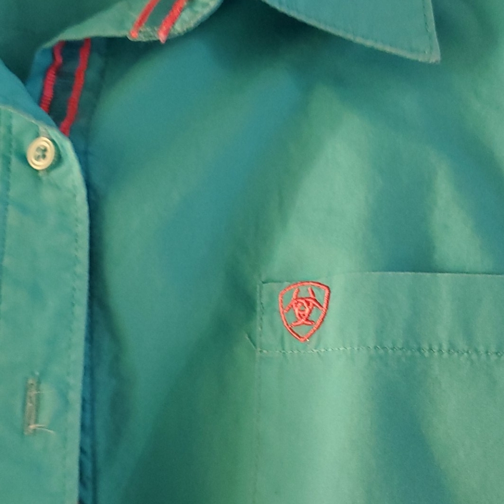 Button down shirt - Picture 2 of 3